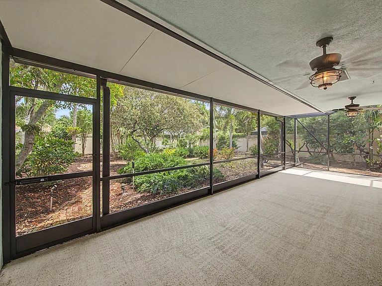 303 Leeward Dr — Photo 24