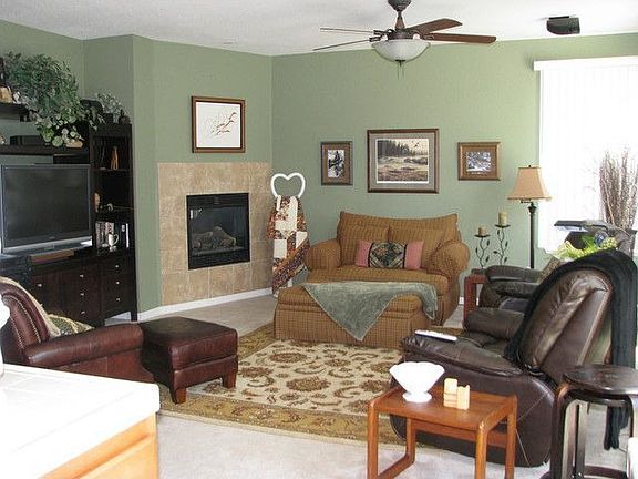 3rd image of 311 Paige Ct