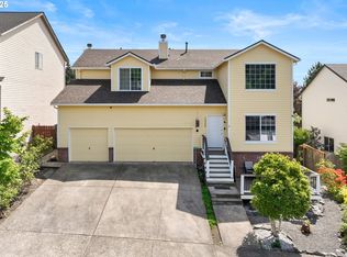 15560 SE Davidoff Ct, Damascus, OR 97089