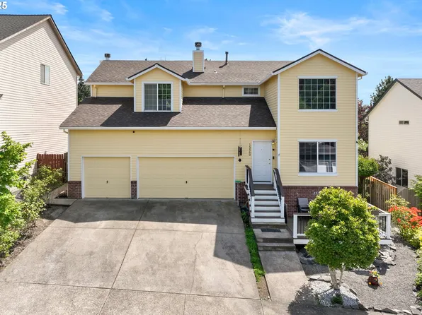 15560 SE Davidoff Ct, Damascus, OR 97089