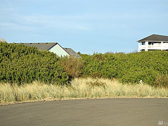 2nd image of 1136 Vernonia Ct