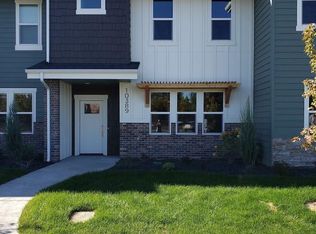 10389 W Carlton Bay Dr, Garden City, ID 83714
