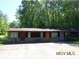 1st image of Meadowview Dr