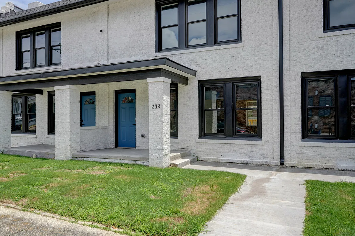 2 bed, 1300 sqft, $1,450 — Photo 2