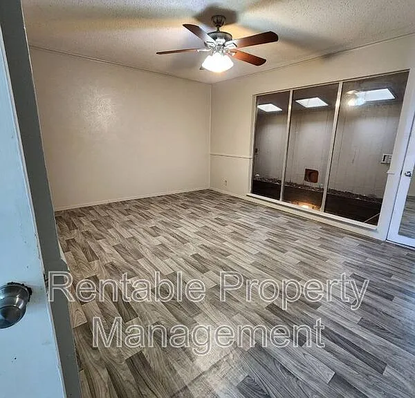 6238 Wheaton Dr — Photo 8