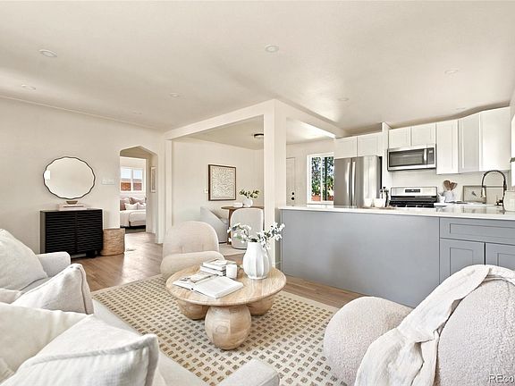 3rd image of 3280 Leyden Street