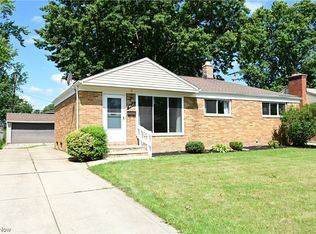 4030 W 212th St, Fairview Park, OH