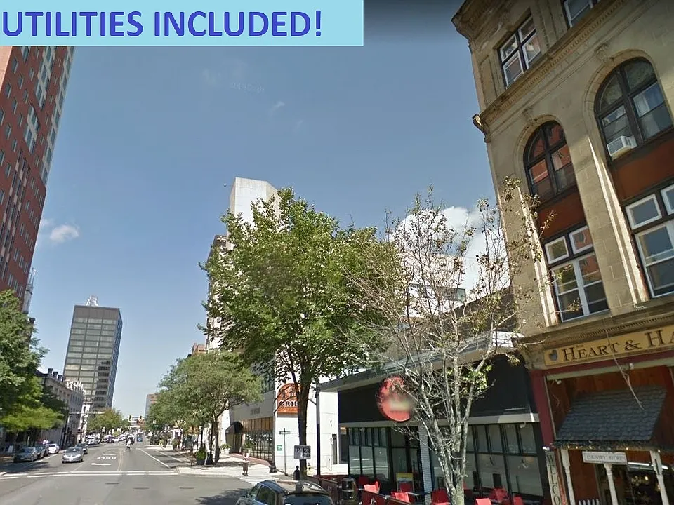 819 Elm St #9