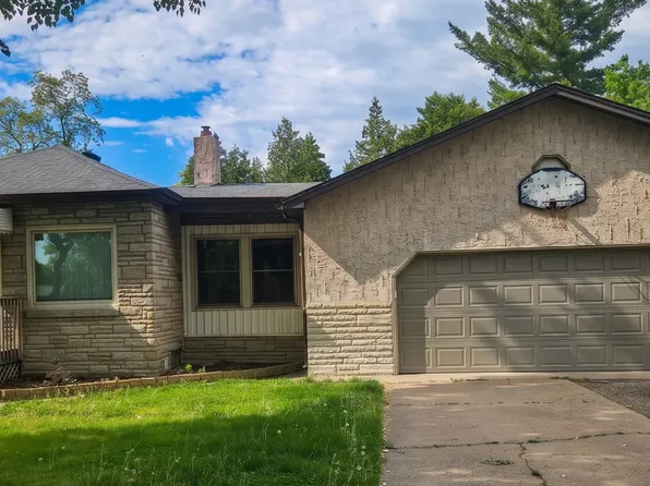 2401 14th Ave E, North Saint Paul, MN 55109