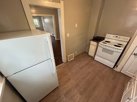 5th image of 1811 Loxley Rd