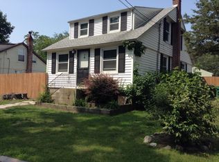 79 Abbott Ave, Warwick, RI 02886