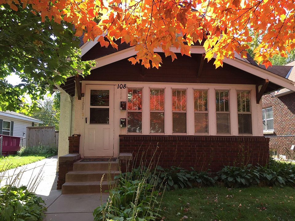 1st image of 108 Magnolia Ave W