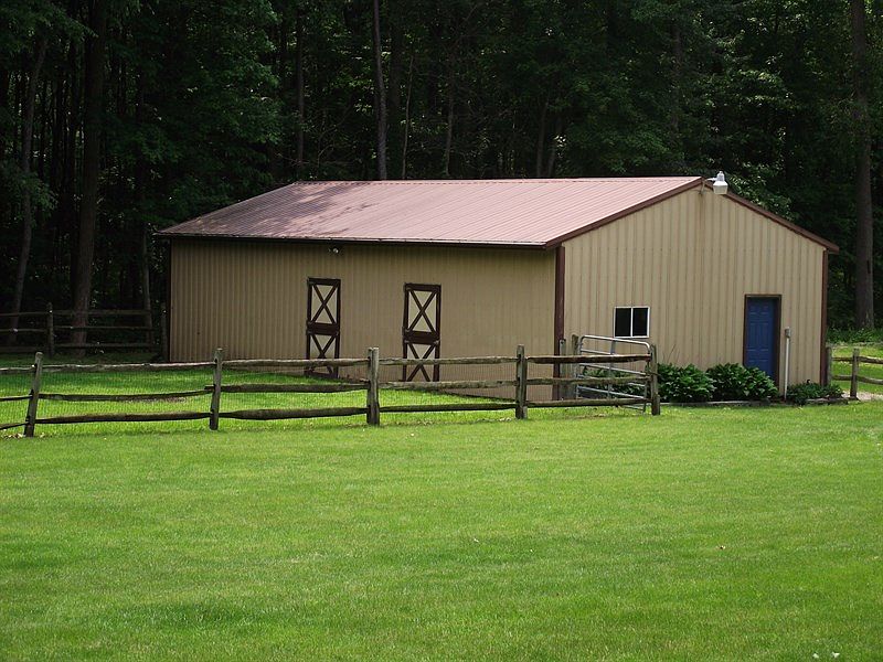 2nd image of 1835 County Rd E
