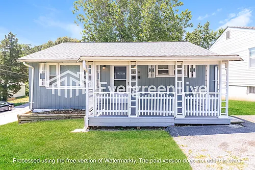 9750 Royalton Ct Photo 1