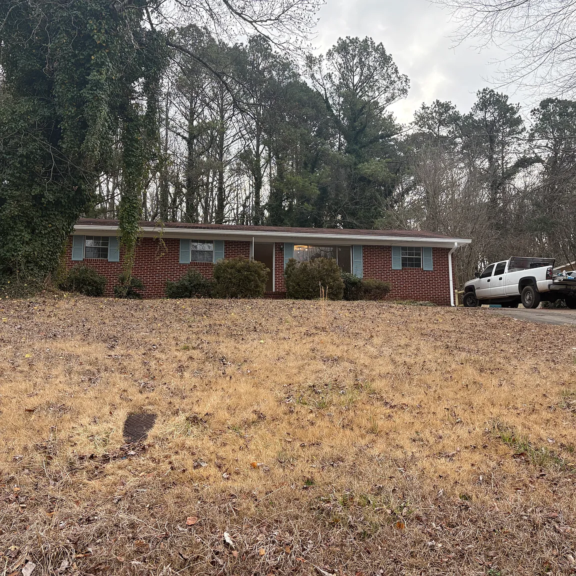 216 Alfred Ave SE photo 1