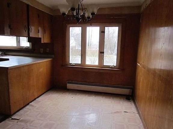 5th image of 78 Belmont Ave