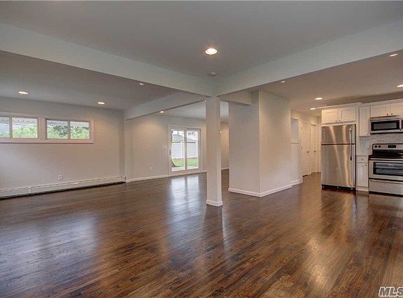 5th image of 9 Plum Ln