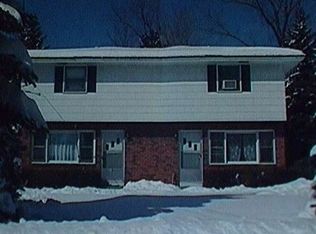 21 Quarry Dr, Albany, NY 12205