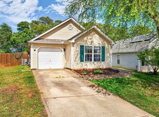 515 Glenlea Ln, Greenville, SC 29617