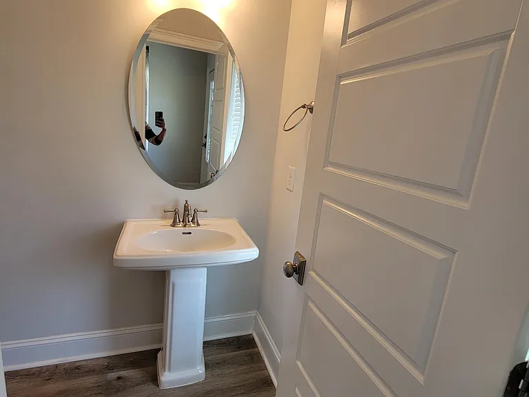1252 Gloriosa St — Photo 18