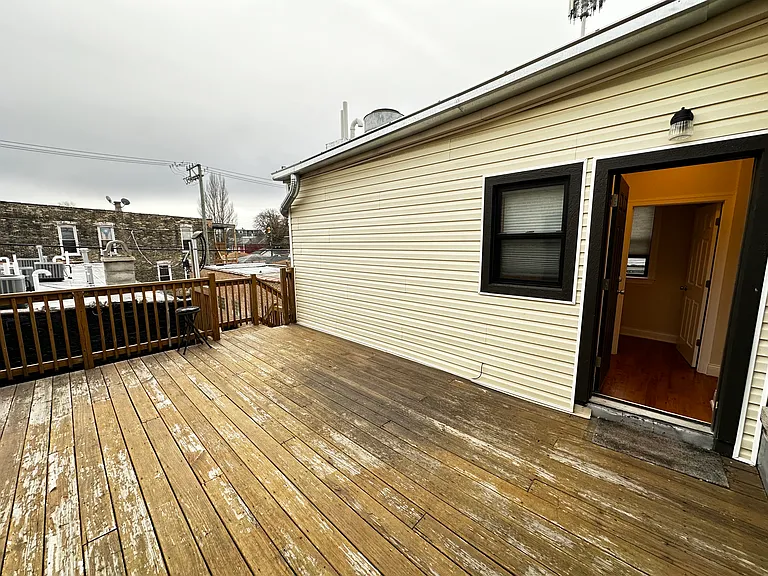 4001 W Armitage Ave #C — Photo 4
