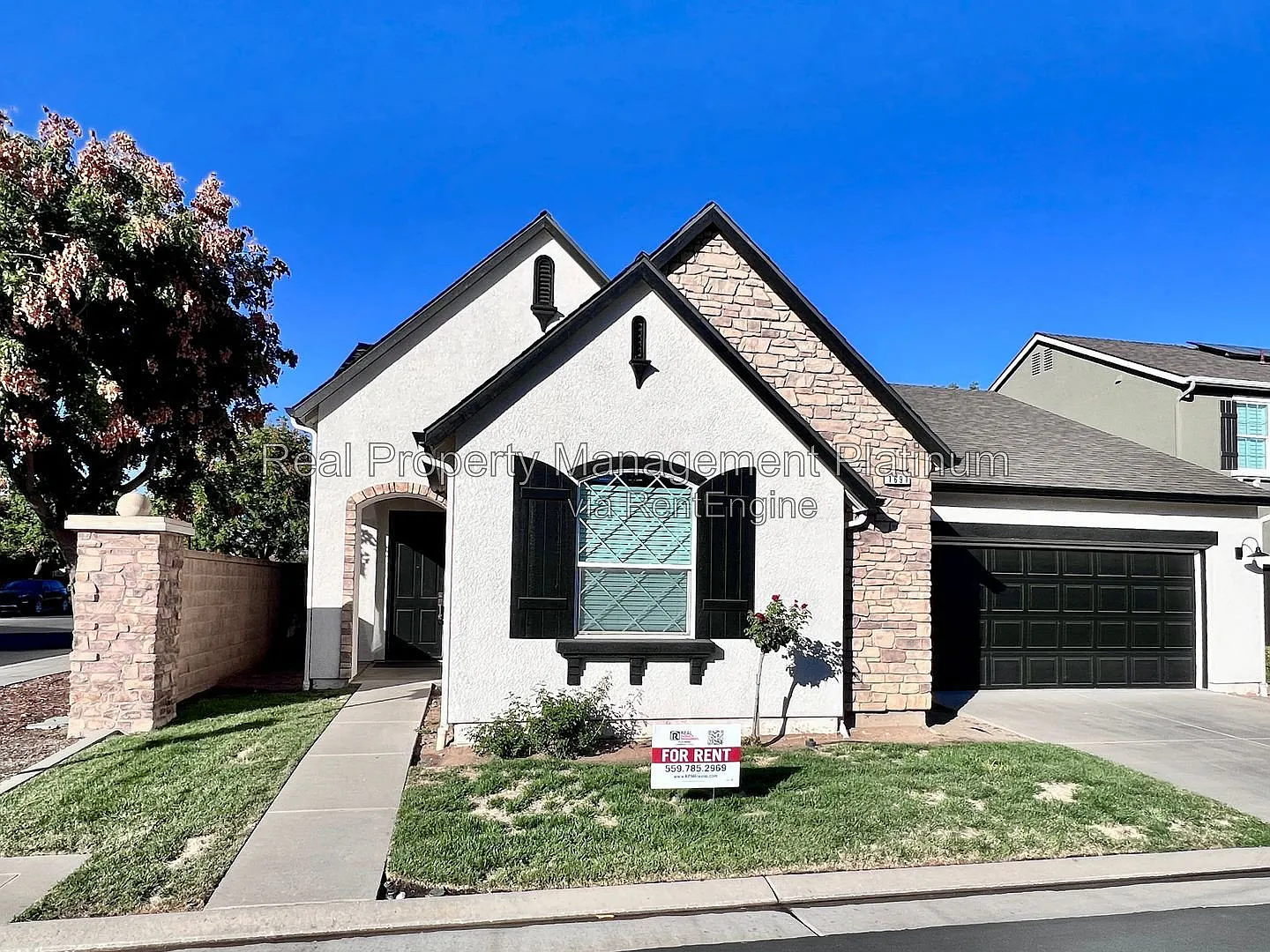 3 bed, 2.0 bath, 1451 sqft, $2,575 — Photo 1