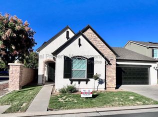 1697 N Connery Ln, Clovis, CA 93619