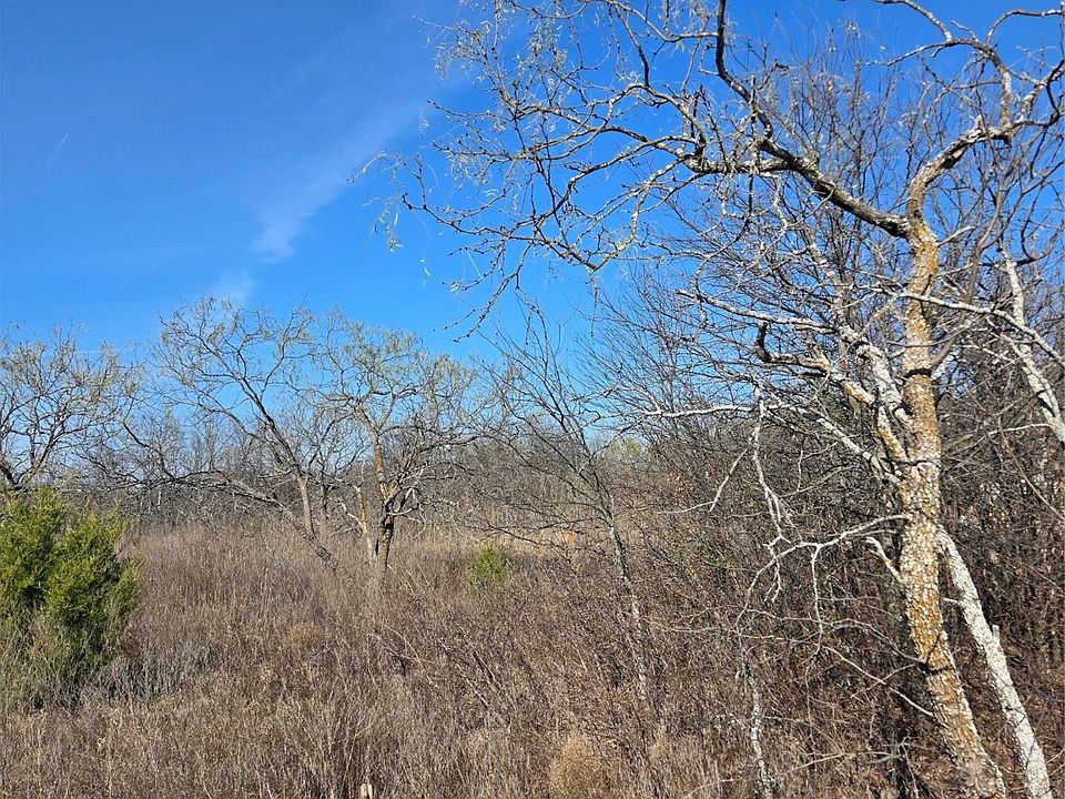 2nd image of 0 S Waco St