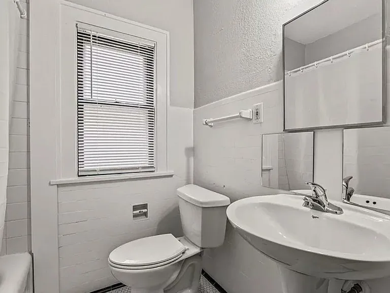 2756 N 55th St — Photo 7