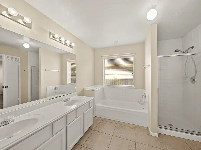 6355 Northland Dr — Photo 17