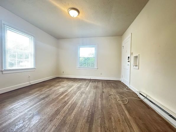 287 Bassett Ave APT 2