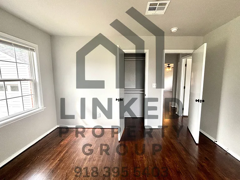 5946 E 4th St — Photo 12