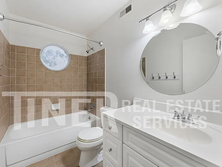 9136 Cecile Way — Photo 19