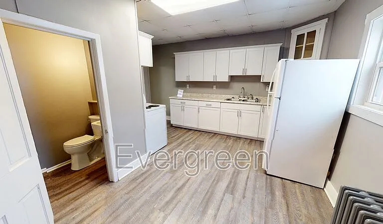 347 Washington St #LOWER — Photo 15