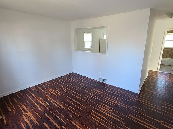 Living Rm
