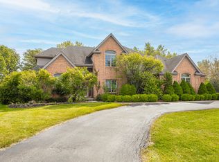 24219 S Lakeside Trl, Crete, IL 60417