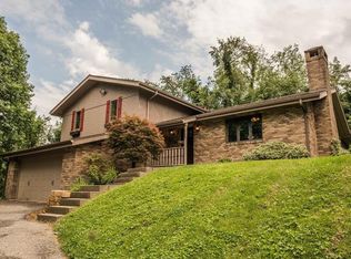 955 Crawford Rd, Pittsburgh, PA 15237
