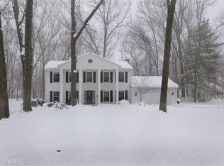 5425 Swallow Ave, Kalamazoo, MI 49009