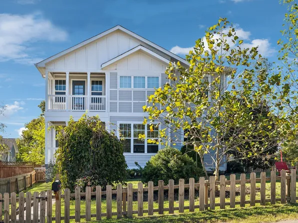 123 37th Ave N, Nashville, TN 37209