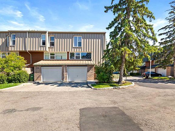 3rd image of 31 W Brae Glen Ct SW