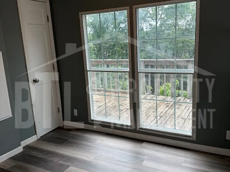 222 Meadow Hills Ln — Photo 13