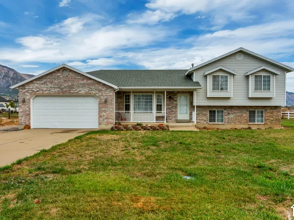 3032 N 2575 W, Farr West, UT 84404
