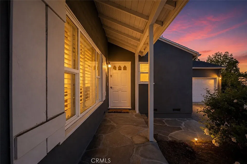 3 bed, 1457 sqft, $4,800 — Photo 2