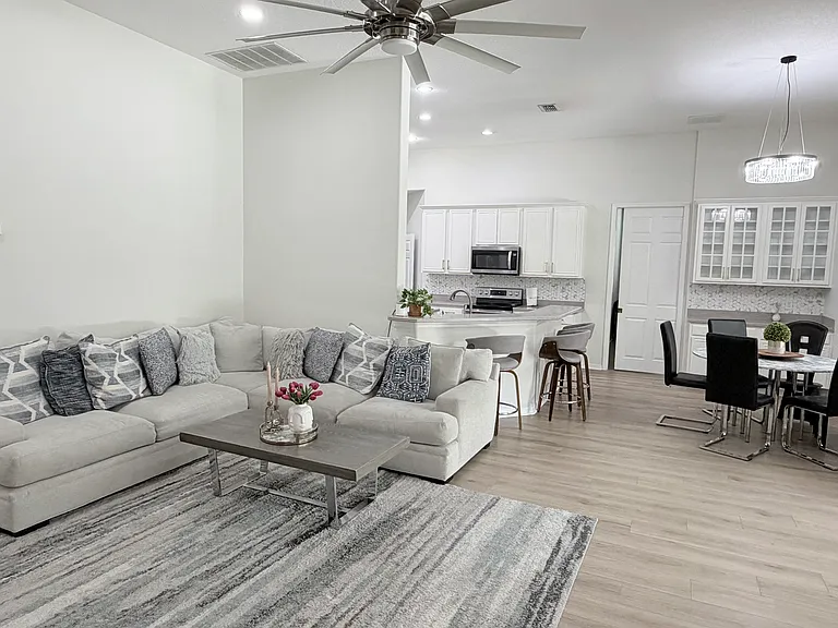 2413 Prairie View Dr — Photo 22