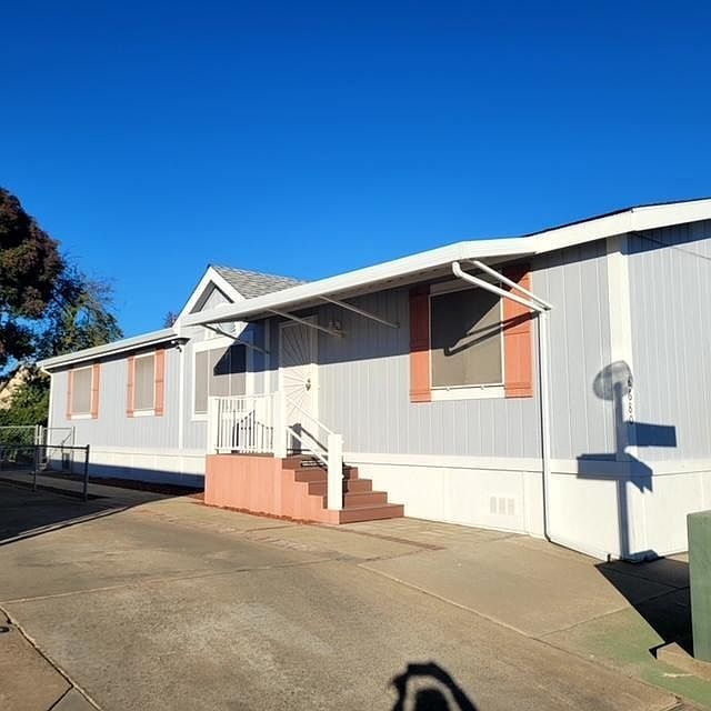 1st image of 8680 Beauxart Cir