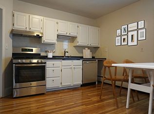 250 River St #250, Waltham, MA 02453