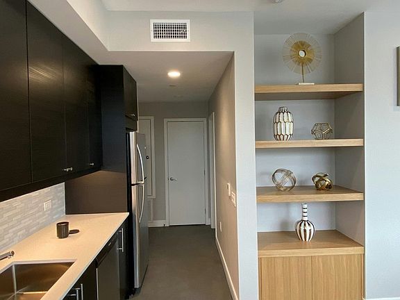 5th image of 4195 Kansas St APT 307