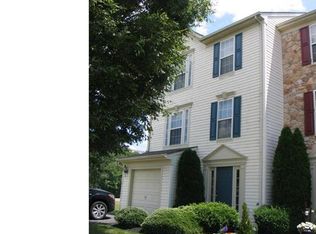 4040 Tournament Ct, Center Valley, PA 18034