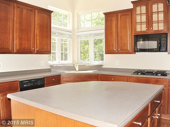 4th image of 7031 Stone Inlet Dr