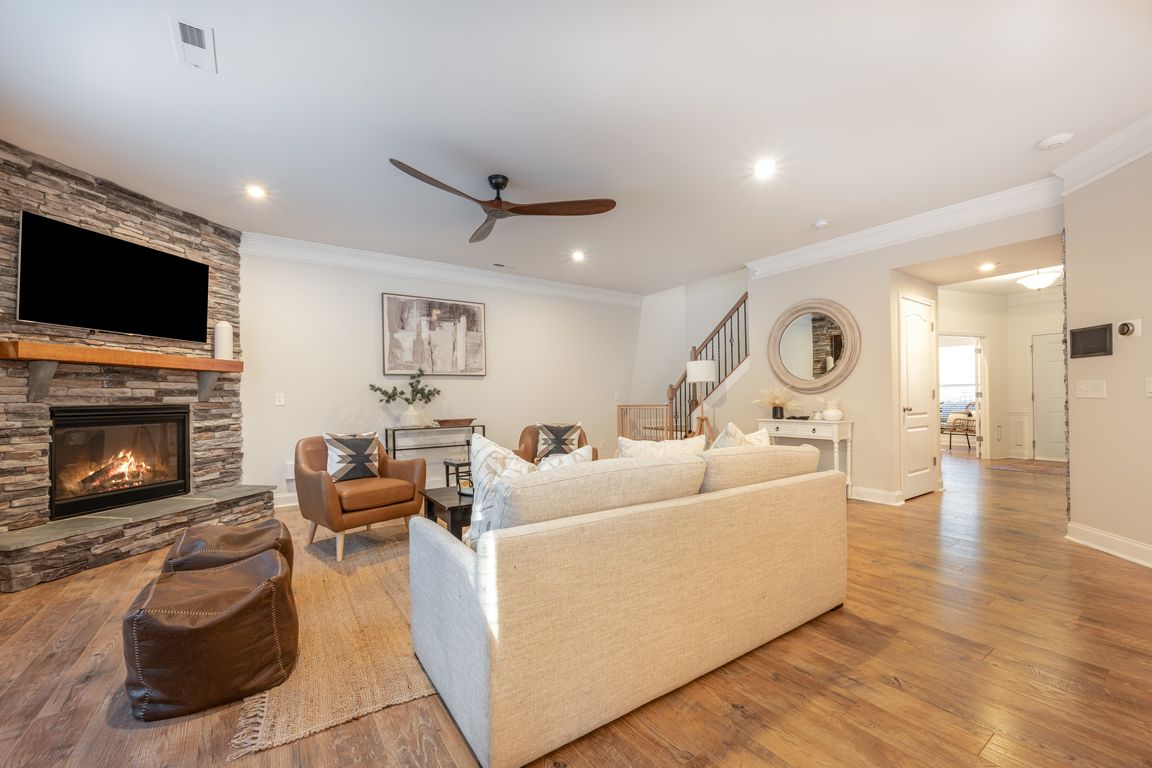 next background image